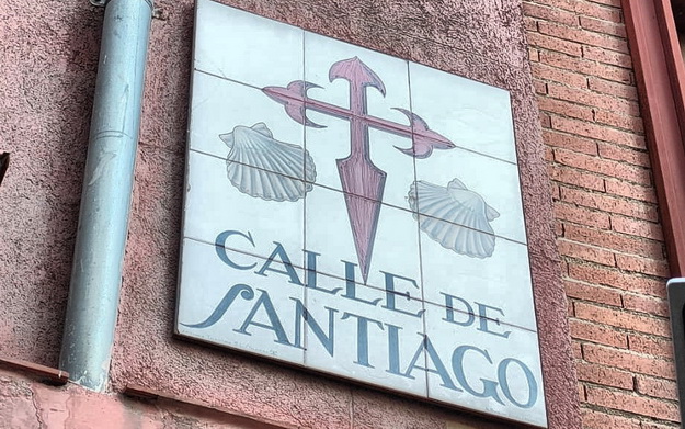 Cartel escudo cruz de Santiago